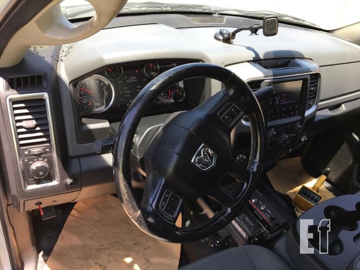 2018-ram-5500-slt-image-7