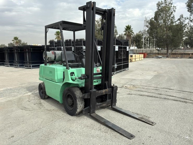mitsubishi-fg23-forklift-image-2