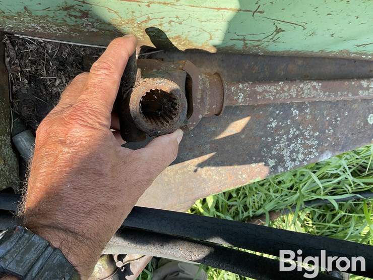 john-deere-200-image-11