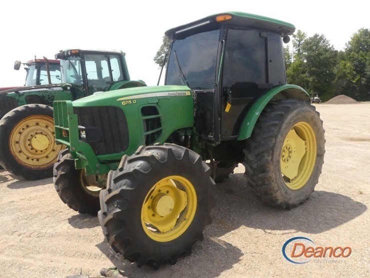 2010-john-deere-6115d-image-13