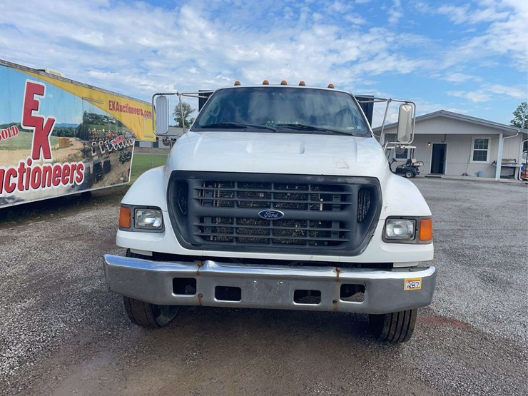 1999-ford-f650-xl-image-5