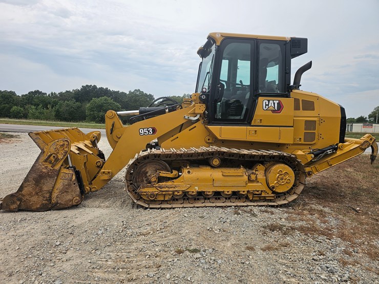 2023-caterpillar-953-image-5