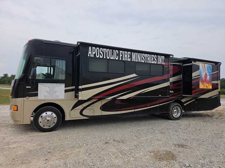 #21543-•-2014-ford-f53-motorhome-image-4