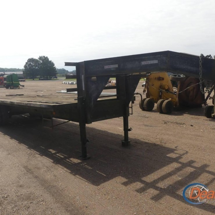 25' GOOSENECK TRAILER, S/N CW3291