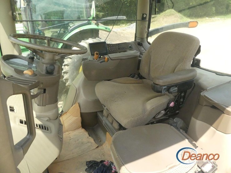 2012-john-deere-6210r-image-11