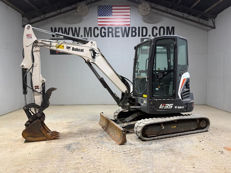 2020-bobcat-e35-image-1