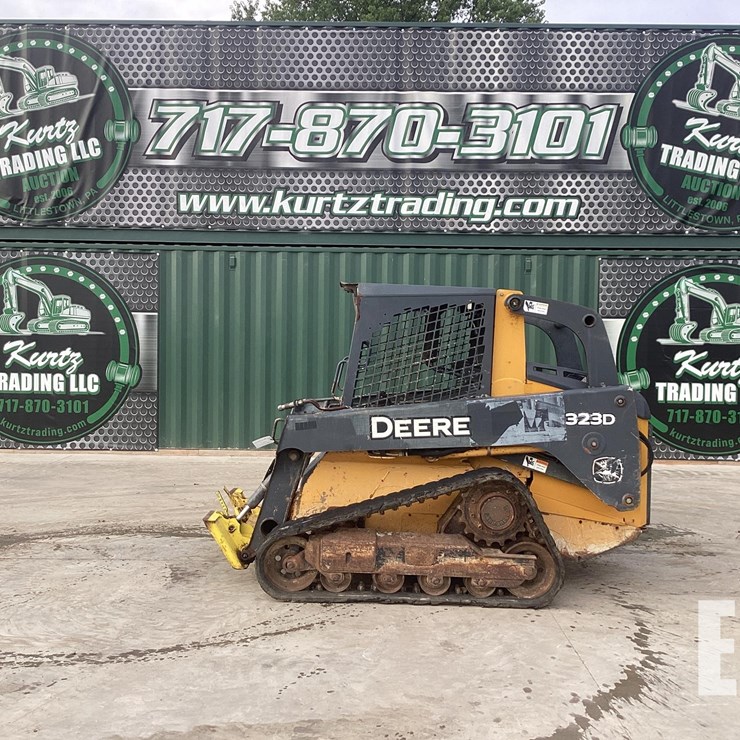 2010 DEERE 323D