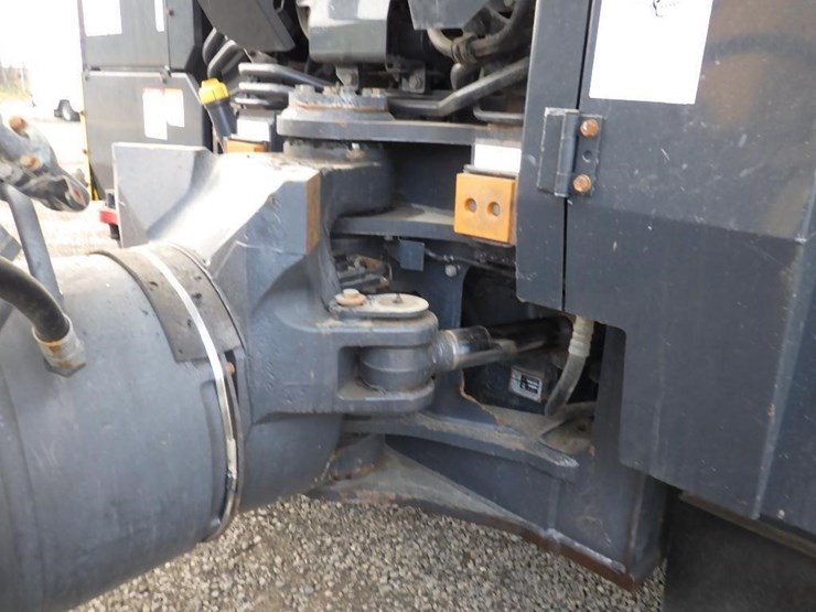 2016-komatsu-hm400-5-image-24
