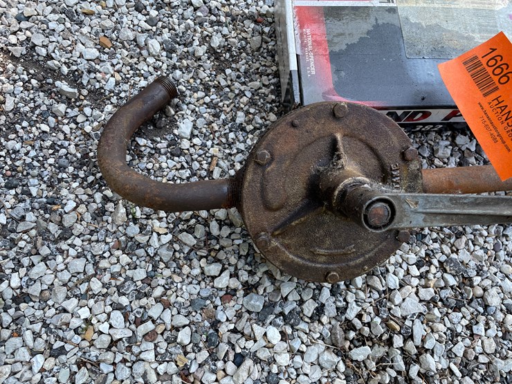 #1666-•-zee-line-hand-pump-image-2