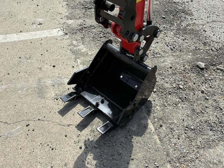 2025-vicsec-vc15-hydraulic-excavator-image-9
