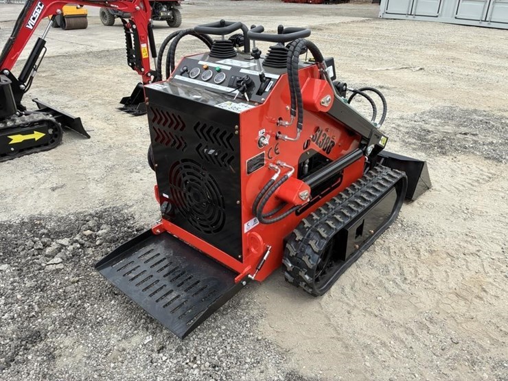 2025-sdlool-sl380-skid-steer-loader-image-3