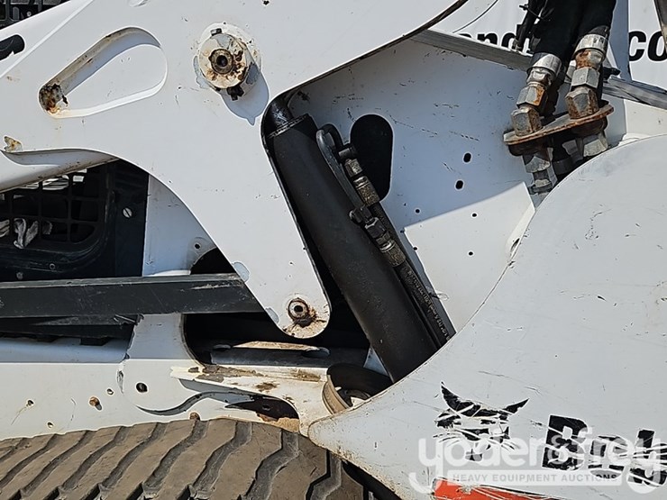 2014-bobcat-t650-image-20