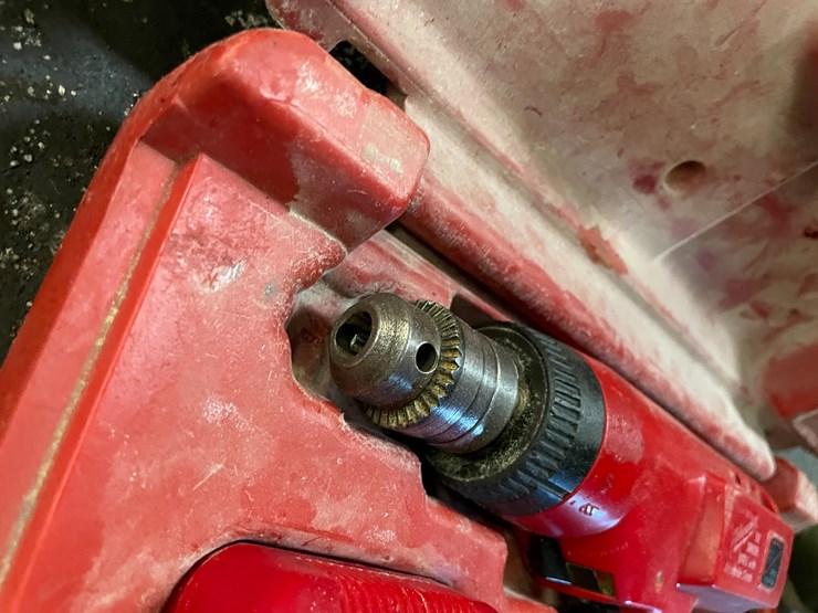 #8436-•-milwaukee-cordless-drill,-impact-and-makita-impact-image-8