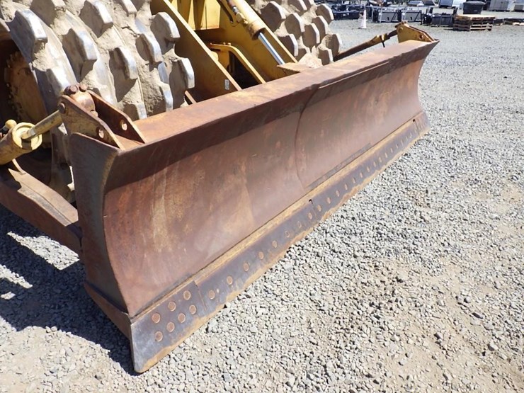 1986-caterpillar-825c-image-14