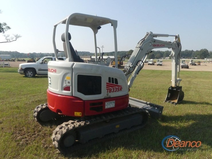 takeuchi-tb335r-image-2