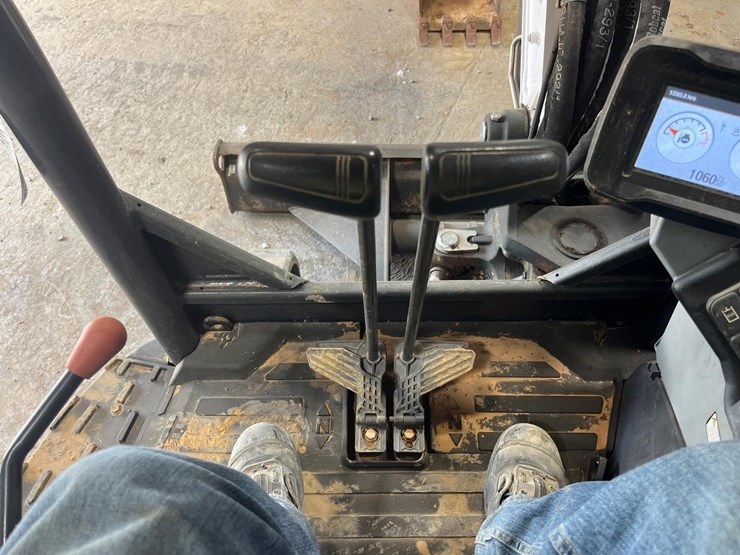 2023-bobcat-e42-image-30