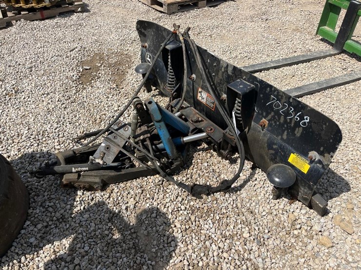 john-deere-72-image-11