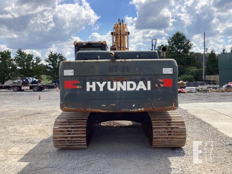 2021-hyundai-hx220l-image-4