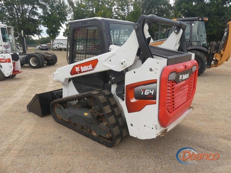 2023-bobcat-t64-image-3