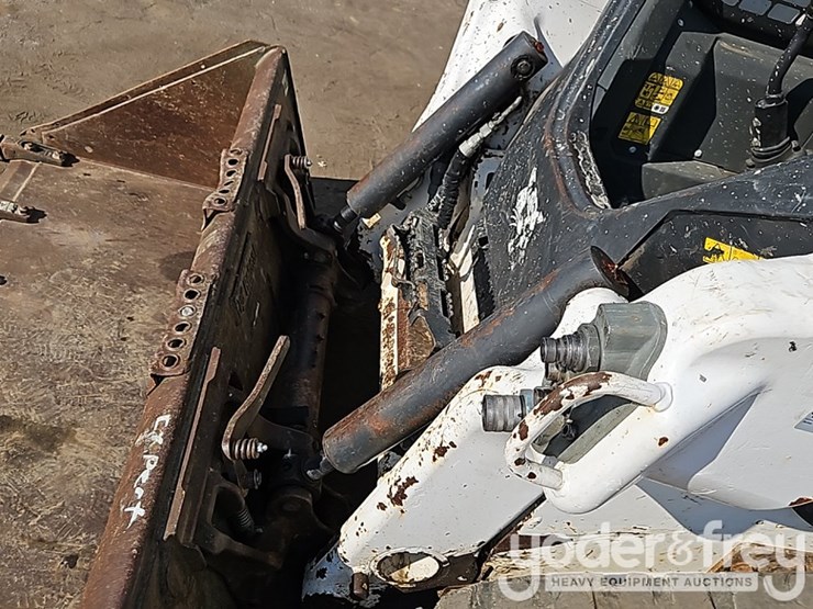 2021-bobcat-t64-image-16