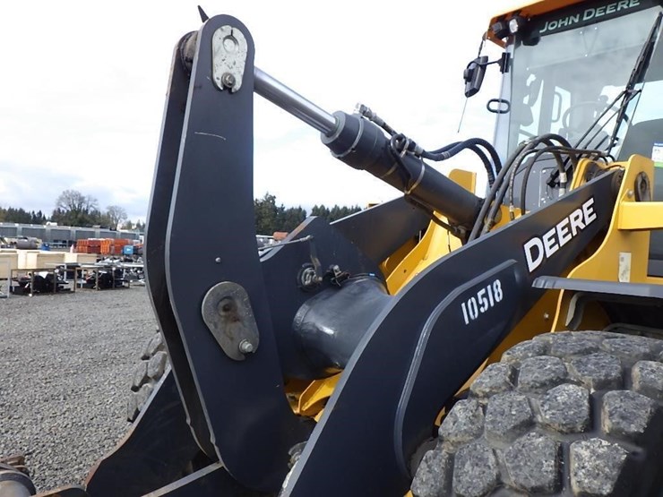 2023-deere-544p-image-13