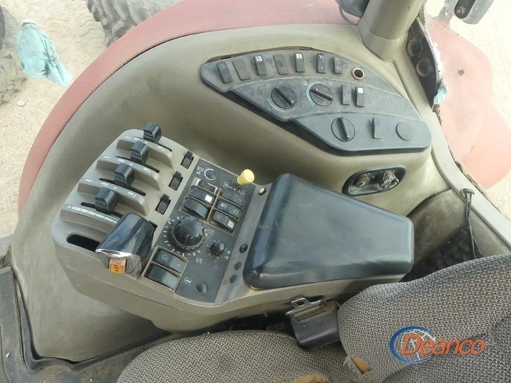 2010-case-ih-magnum-275-image-14