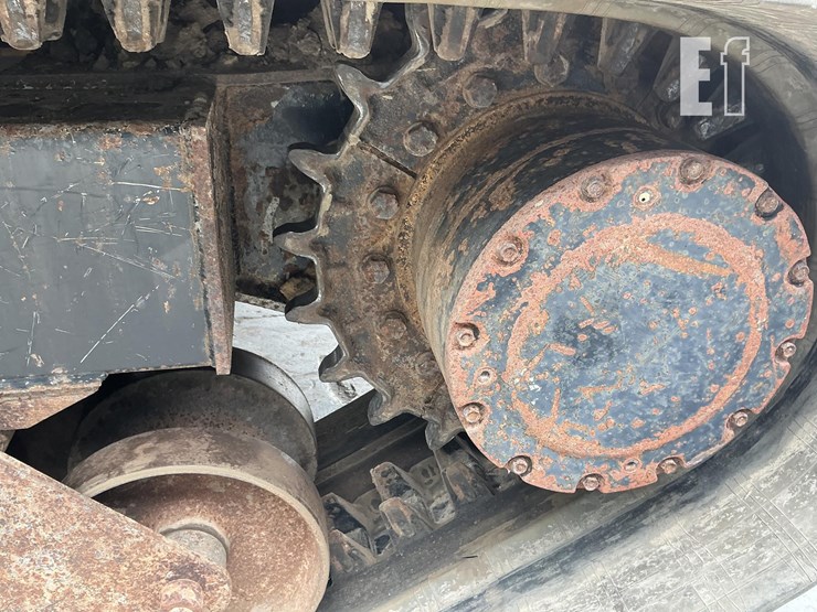 2015-morooka-mst1500vd-image-10