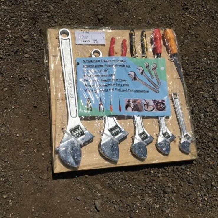 Unused 5-Pack Adjustable Wrench Set,