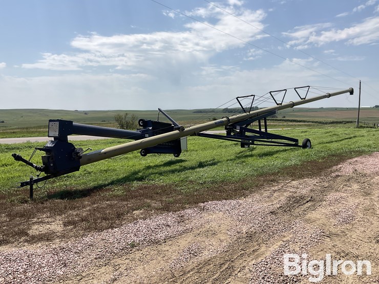 harvest-international-h1082-image-1
