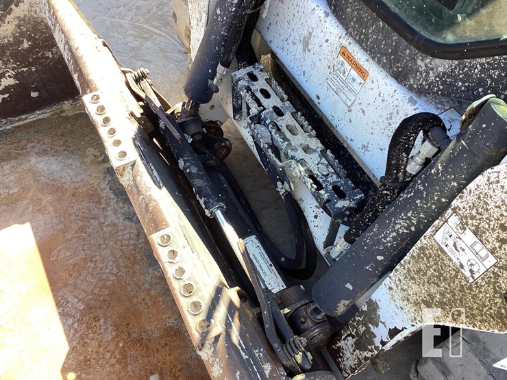 2015-bobcat-t590-image-10