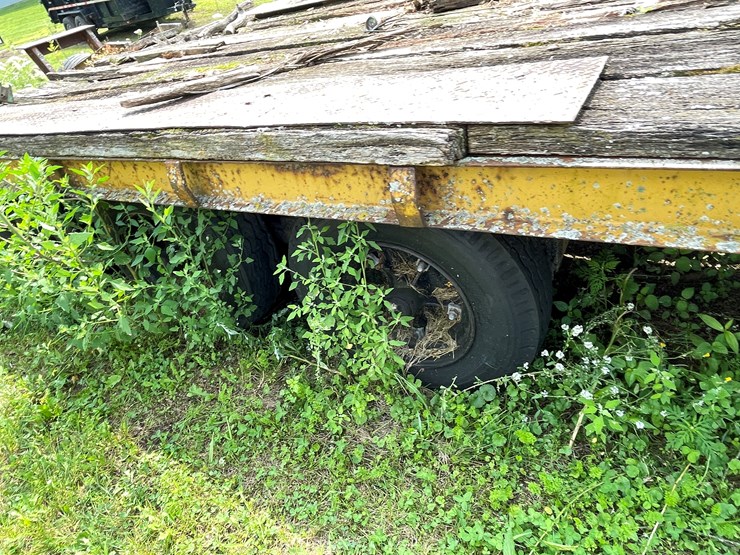 #5459-•-1975-dyna-weld-fifth-wheel-tir-axle-trailer-(has-wi-title)-image-21