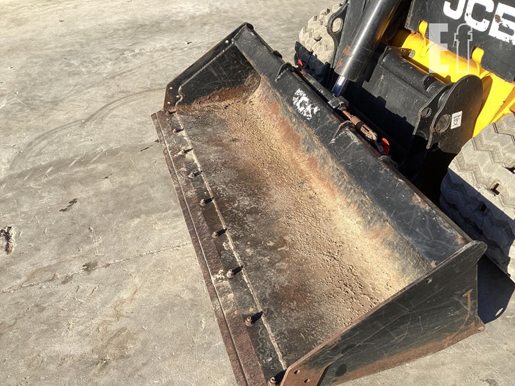 2017-jcb-320t-image-9