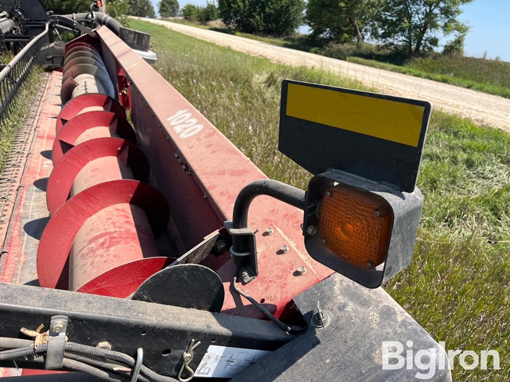 2005-case-ih-1020-image-11