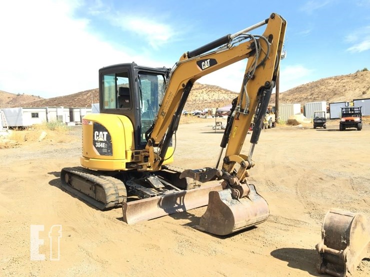 2015-caterpillar-304e2-cr-image-2