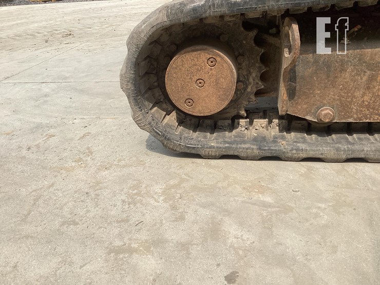 2014-bobcat-e32-image-15