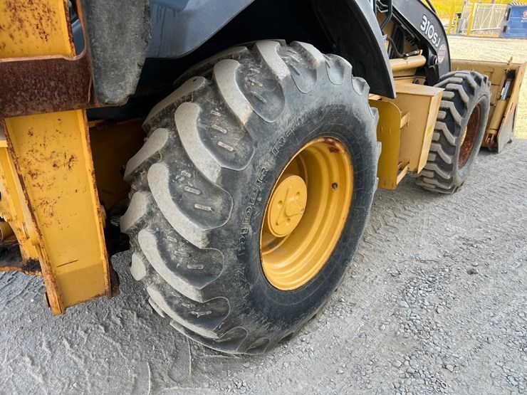 deere-310sj-image-21