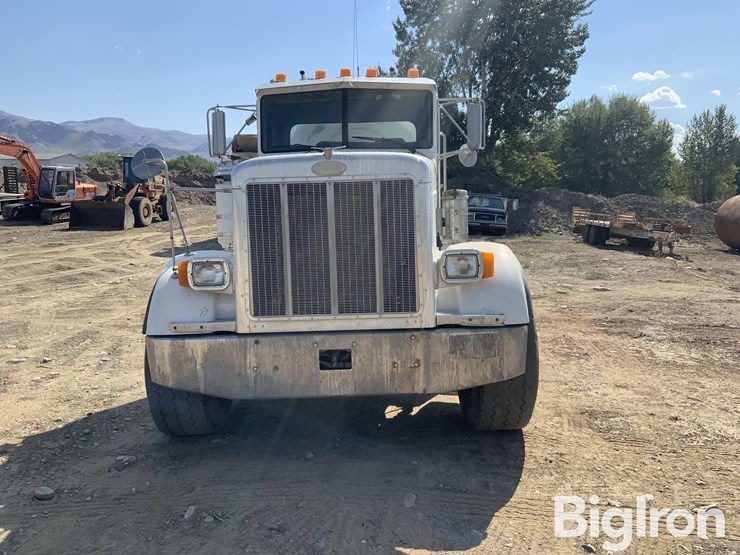 1997-peterbilt-357-image-2