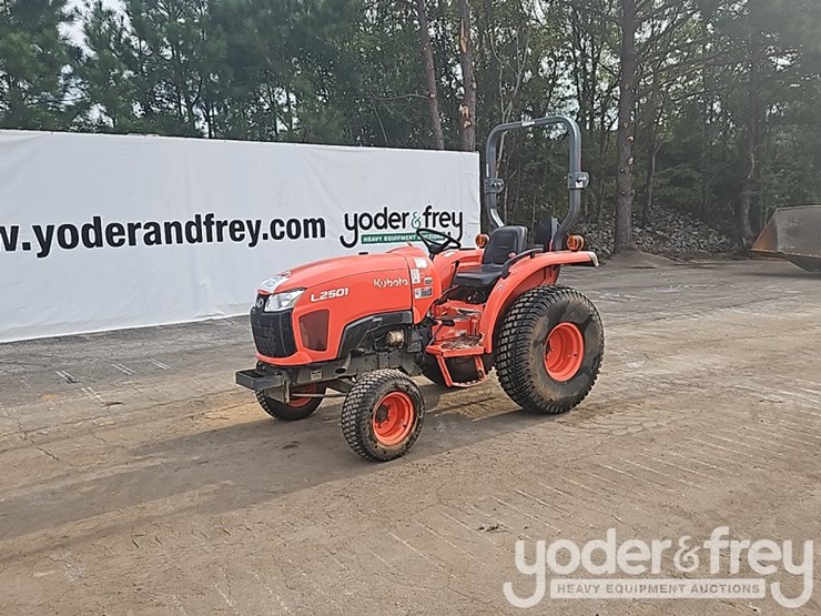 2020-kubota-l2501f-image-1