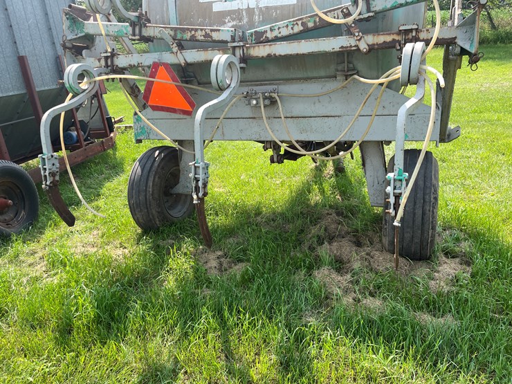 #5483-•-top-air-pull-behind-40'-sprayer-image-5
