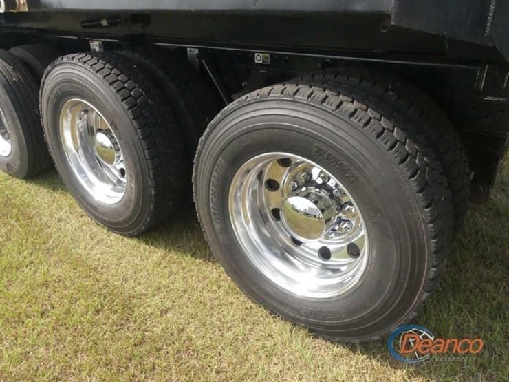 2024-kenworth-t880-image-4