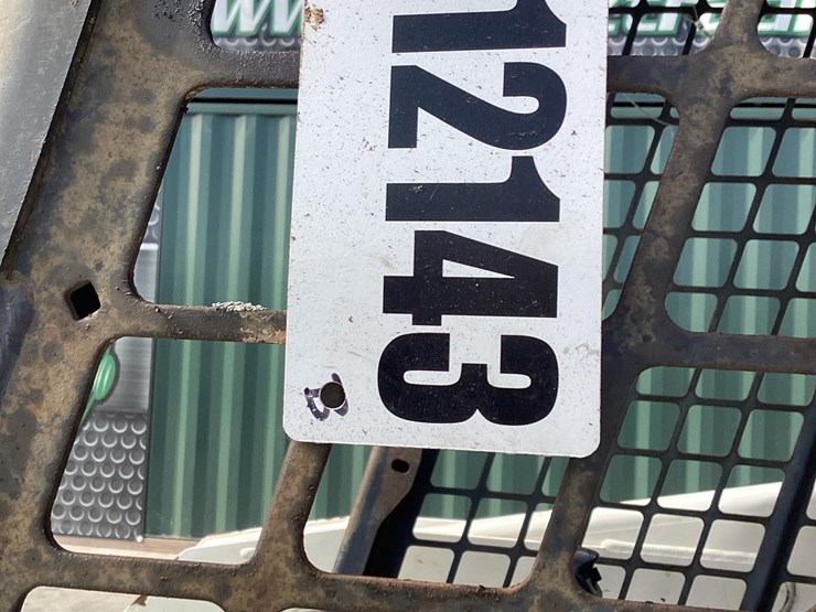 2007-bobcat-t180-image-22