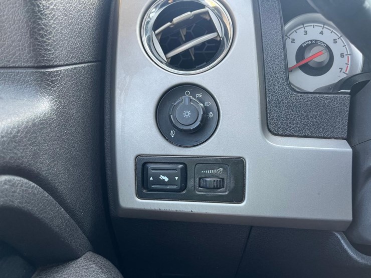 2010-ford-f150-image-26