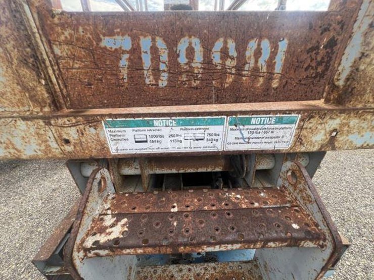 #89-•-gs---2646-scissor-lift-image-11