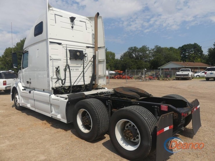 2016-volvo-vnl-truck-tractor,-s/n-4v4nc9eh3gn936454:-t/a,-sleeper,-volvo-d13-425hp-eng.,-ishift-auto,-12.5k-front,-38k-rears,-445/50r22.5-single-rears,-295/75r22.5-fronts,-925k-mi.-image-3
