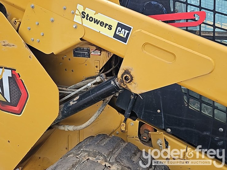2020-caterpillar-299d3-image-11