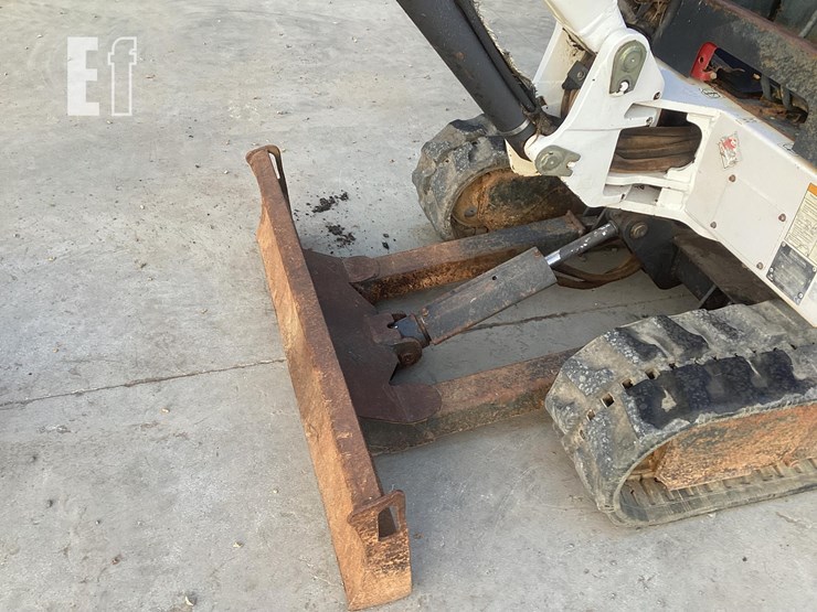 2000-bobcat-325-image-9