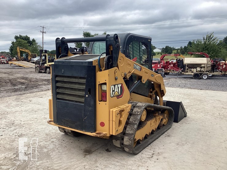 2021-caterpillar-259d3-image-4