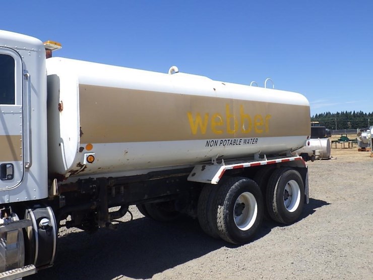 2015-peterbilt-pb348-16'-t/a-water-truck-image-7
