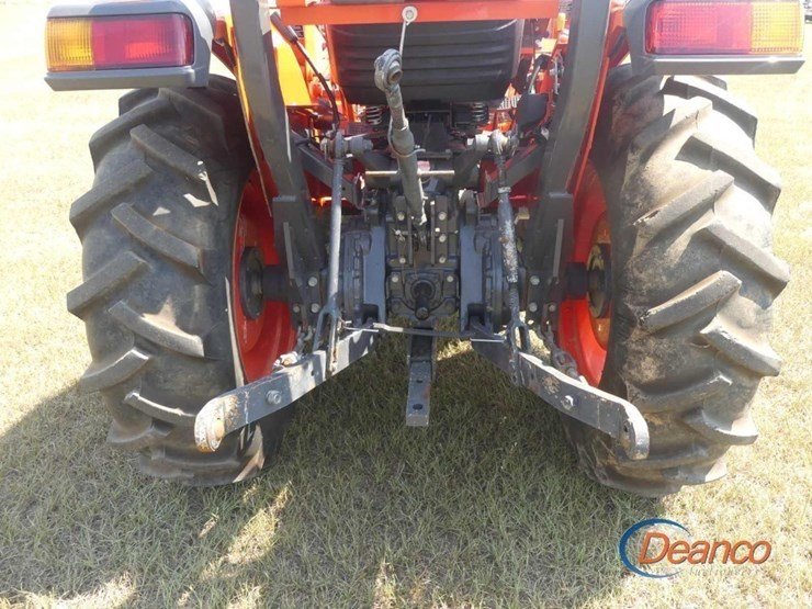 2015-kubota-l3901hst-image-3