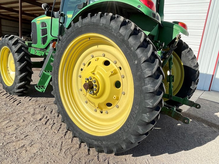 john-deere-7230-premium-image-60